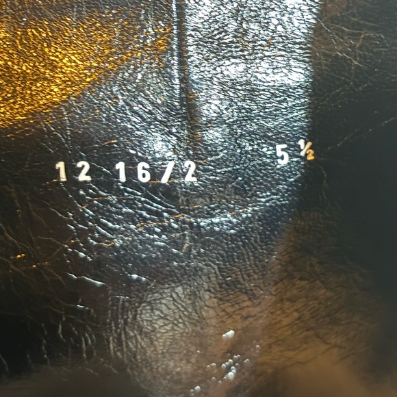 90’s Versace Leather Boots with gold heel - Picture 7 of 7